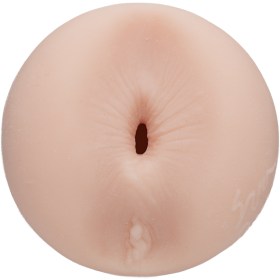 eva lovia.jpg